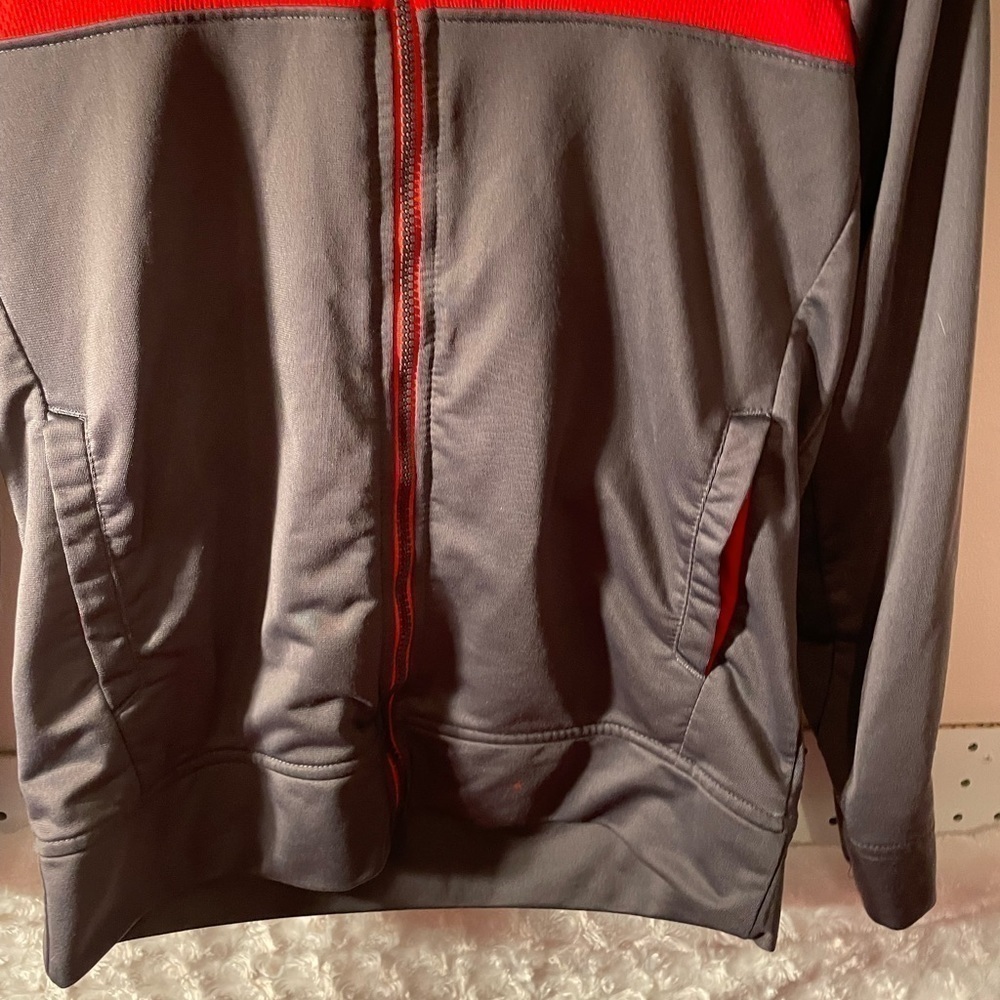 PREVIOUSLY OWNED GREAT CONDITION WOMEN’S STARTER ZIP UP HOODIE GRAY AND RED L - Picture 14 of 14